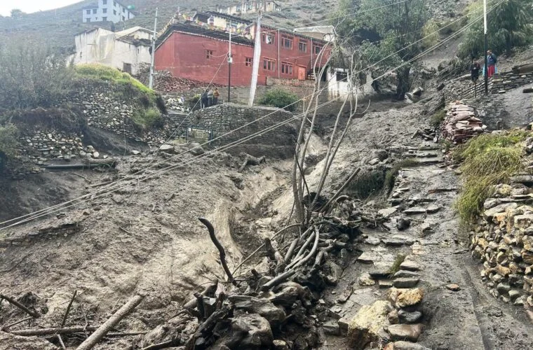 बागलुङमा पहिरोबाट मृत्यु हुनेको सङ्ख्या १२ पुग्यो