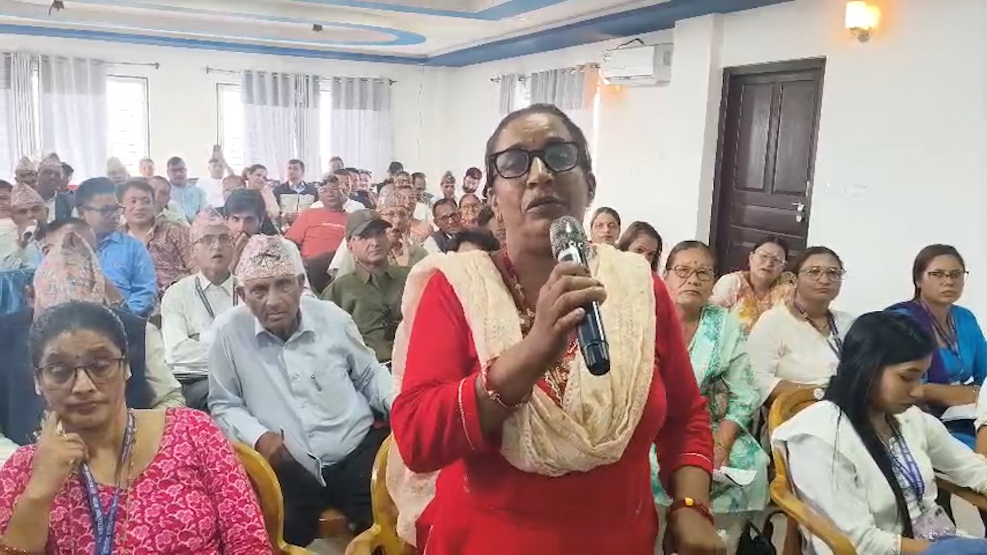 बिर्तामोडको ५१ बिघा बसपार्कको जग्गा र रङ्गशाला विवादमा अख्तियार गुहार