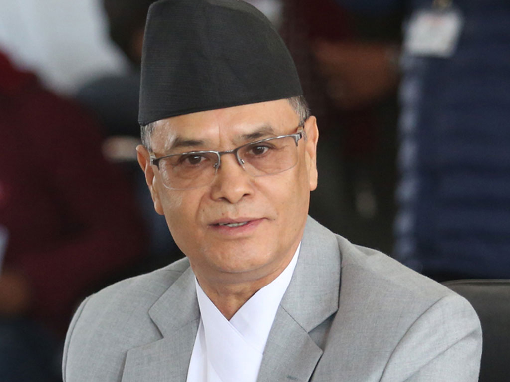 पूर्वप्रधानन्यायाधीश चोलेन्द्रशमशेर जबरा निवासबाटै पक्राउ