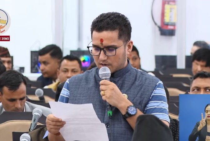 ईभी दुर्घटना बढ्दै गएपछि चालक र लाइसेन्स प्रणाली सुधार्न पुकार बमको माग