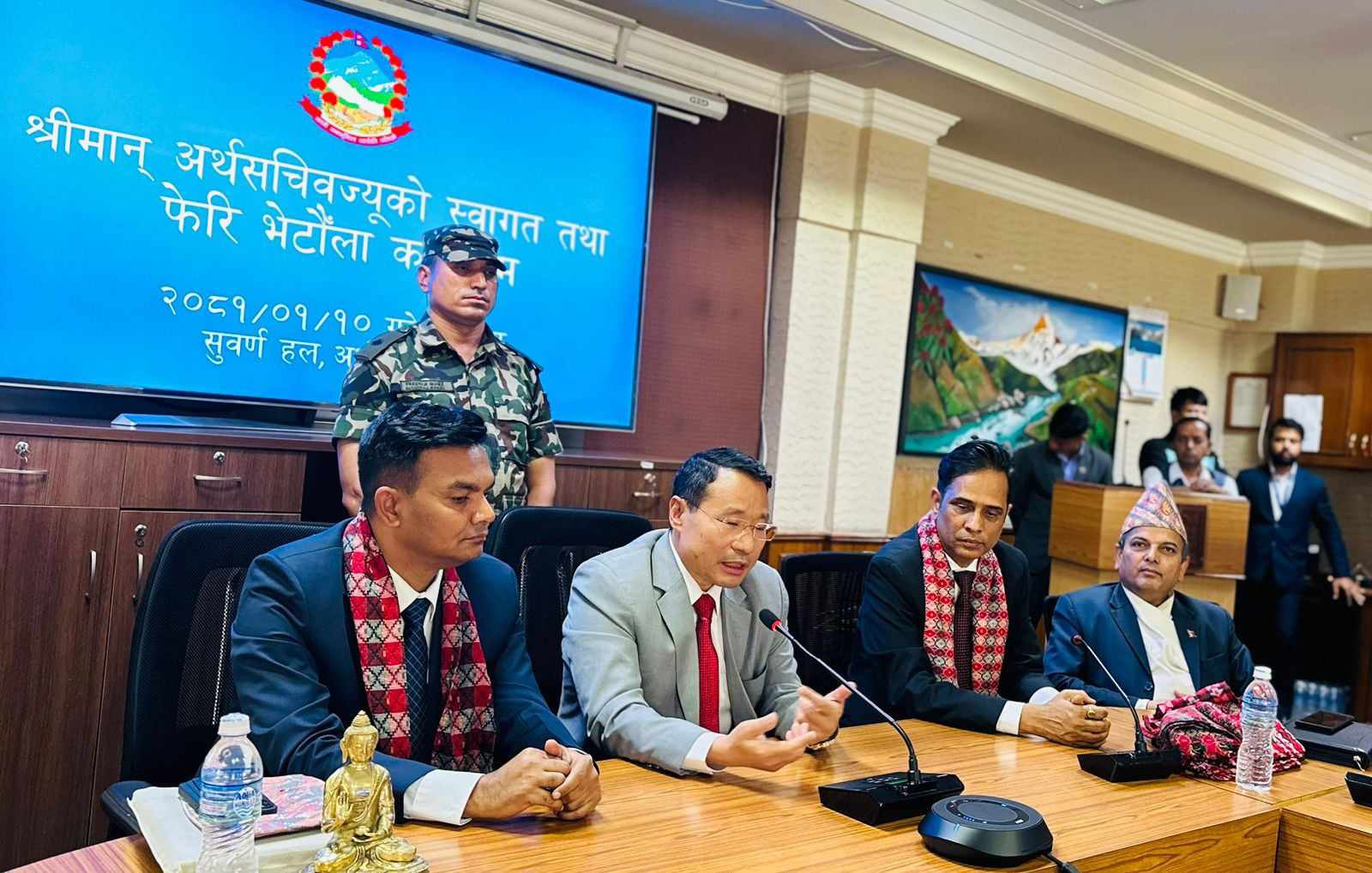 अर्थ सचिव मरासिनीको स्वागत र पुष्करको बिदाइ एकैसाथ
